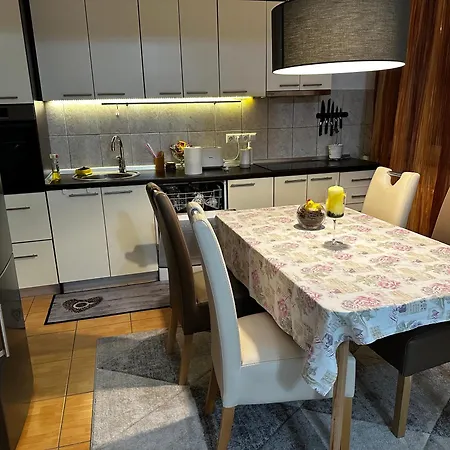 In - Center - Cik Cak