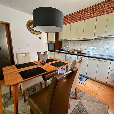 In - Center - Cik Cak Apartment